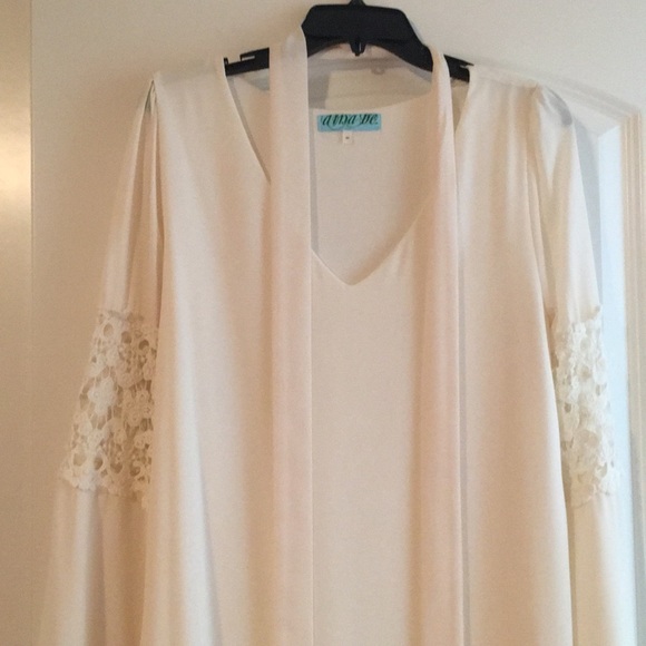 HP! 🎉Francesca's Everwood White Crochet Dress - Picture 7 of 7